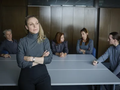 Branko Zavr&scaron;an, Manca Ogorevc, Barbara Medve&scaron;ček, Tanja Potočnik in David Čeh med uprizoritvijo gledali&scaron;kega besedila Tega okusa &scaron;e niste poskusili avtorice Maje &Scaron;orli, režiserke Nine &Scaron;orak, v izvedbi ansambla SLG Celja, v Celju, Slovenija, 4. maja 2023. foto: Uro&scaron; Hočevar za SLG Celje