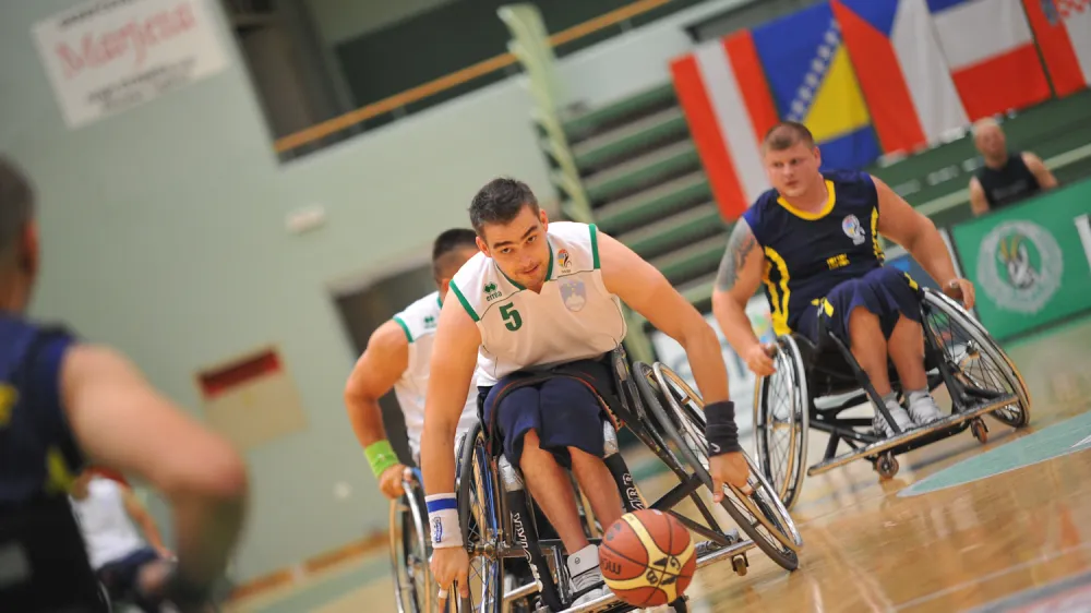 Milan Slapničar ko&scaron;arka na vozičkih