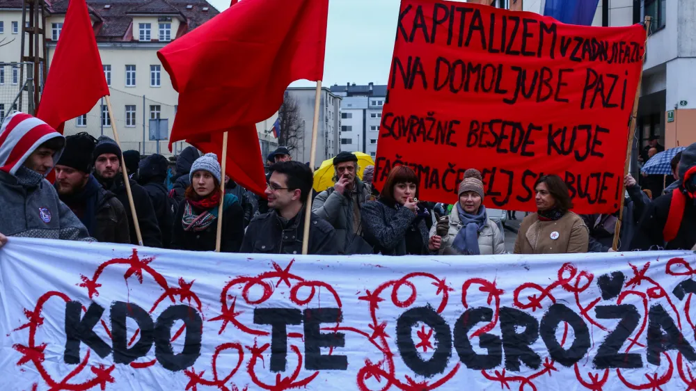 - protestni shod v podporo beguncem v organizaciji Protirasistična fronta brez meja pod geslom Begunci dobrodo&scaron;li na Kotnikovo<br><br><br>-27.02.2016 - Samski dom Kotnikova v Ljubljani - Azilni dom v katerega so namestili prve prosilce za mednarodno za&scaron;čito v na&scaron;i državi - azilanti iz držav za katere se je balkanska begunska pot zaprla - begunska kriza - protest - <br><br><br>//FOTO: Bojan Velikonja