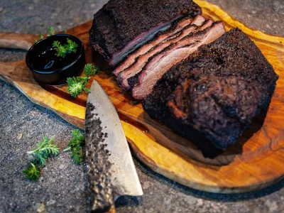Brisket, Amerika skozi želodec