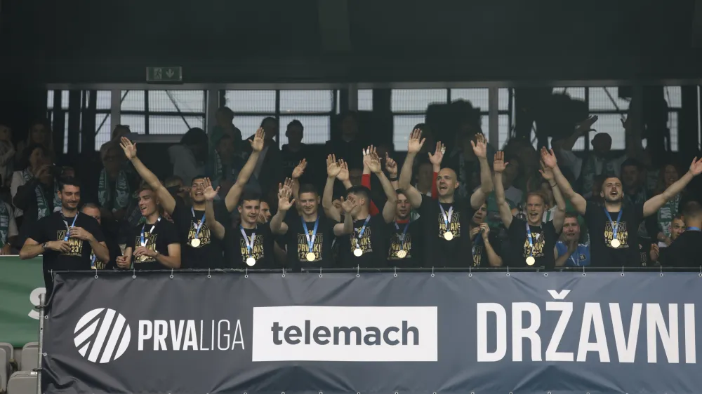 - 20.05.2023 &ndash; nogomet - Olimpija: Celje, Prva liga Telemacha, 36., zadnji krog: - nogometa&scaron;i Olimpije - državni prvaki 2022/23 //FOTO: Luka Cjuha