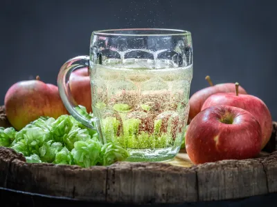 Sweet cider beer with hops, wheat and apples