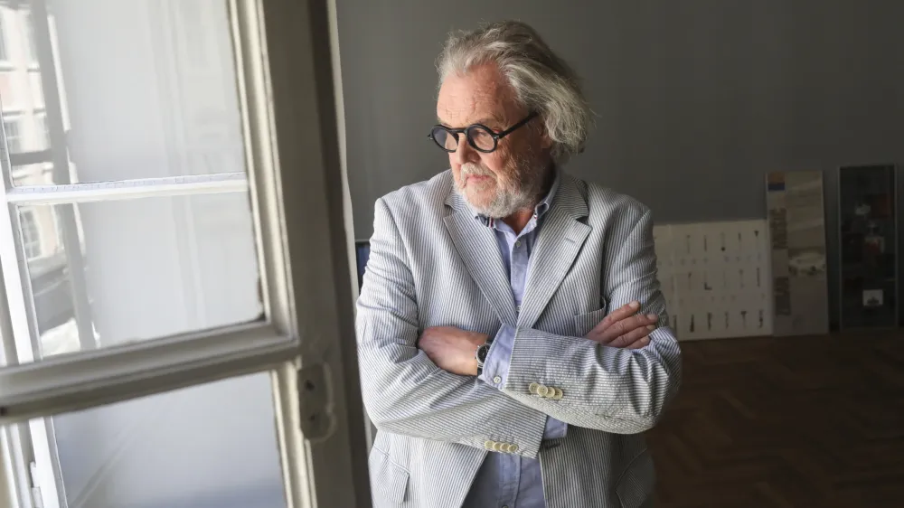 Ranko Novak, grafični oblikovalec - 13.09.2022 &ndash; Mestna galerija Ljubljana &ndash; pregledna razstava oblikovalca Ranka Novaka pod naslovom Oblika vsebine - Grafično oblikovanje 1974&ndash;2022. //FOTO: Jaka Gasar