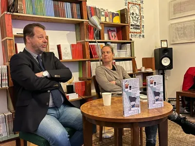 Srbski publicist Aleksandar Gatalica, avtor knjige Beograd za tujce, že dve leti živi v Ljubljani. Foto: LUD Literatura