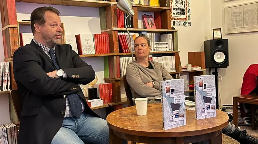 Srbski publicist Aleksandar Gatalica, avtor knjige Beograd za tujce, že dve leti živi v Ljubljani. Foto: LUD Literatura