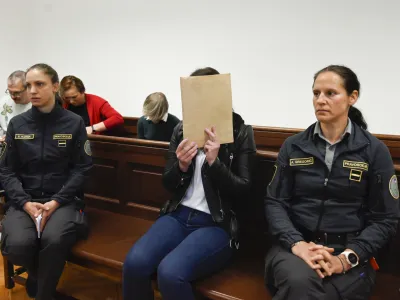 Tanja Tolimir - 22.04.2022 &ndash; sojenje Tanji Tolimiri, nekdanji strojepiski s tožilstva, ki je izdajala zaupne informacije slovenski celici kriminalne združbe kava&scaron;kega klana.//FOTO: Nik Erik Neubauer