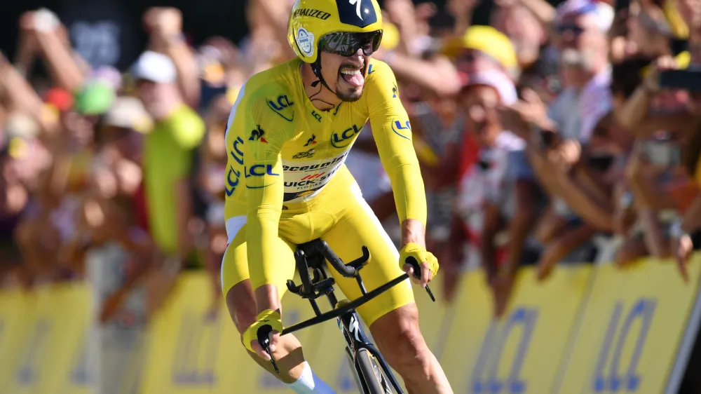 19 July 2019, France, Pau: French cyclist Julian Alaphilippe of Deceuninck-Quick-Step in action during the thirteenth stage of the 106th edition of the Tour de France cycling race, a 27.2 km individual time trial in Pau. Photo: David Stockman/BELGA/dpa