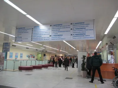 Bolni&scaron;nica Celje, čakalnice, oddelki