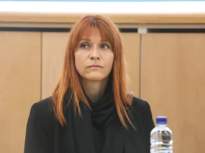 Nina Triller, ravnateljica O&Scaron; Kolezija

Spremembe na gibalnem, kognitivnem in vedenjskem področju so zaskrbljujoče. Otroci potrebujejo takoj&scaron;njo pomoč, saj sami ne morejo popraviti posledic koronske izolacije.