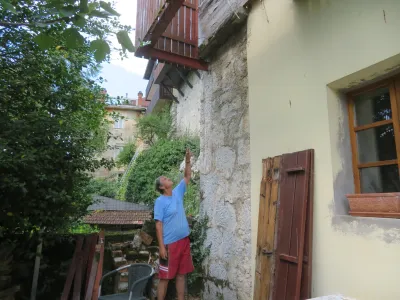 Sosed Jaroslav Hočevar, Glavni trg, Novo mesto. F Dragana Stanković 