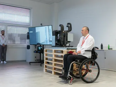 Direktor podjetja Kronoterm Bogdan Kronov&scaron;ek na predstavitvi inovativne geotermalne toplotne črpalke etera F Dejan Gojković