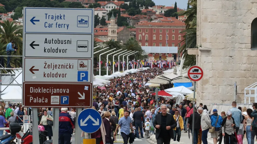 Split, Hrva&scaron;ka, turizem, praznik za&scaron;čitnika mesta sv. Duje. Tatjana Pihlar 