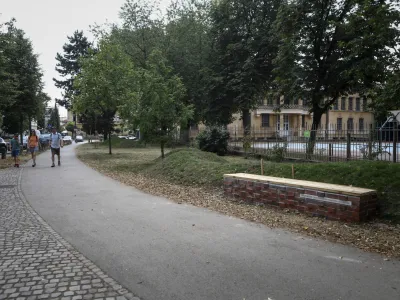 - 04.07.2022 &ndash; Nevenkin gaj &ndash; zelenica ob &scaron;portnem igri&scaron;ču &Scaron;D Tabor v Ljubljani, park //FOTO: Luka Cjuha