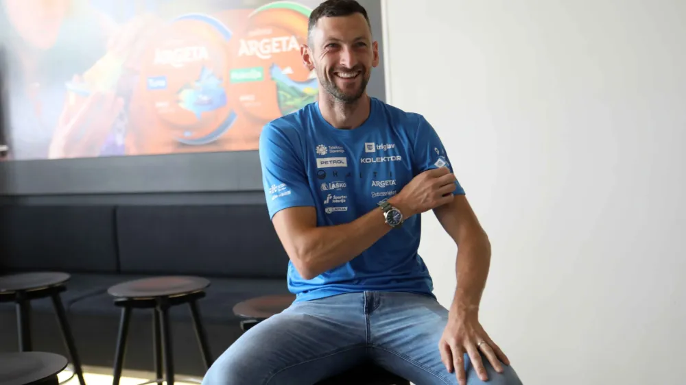 biatlonec Jakov Fak<br><br>- 20.06.2023 &ndash; Smučarska zveza Slovenije - podpis pogodbe SZS in Atlantic Droga Kolinska<br><br>//FOTO: Tomaž Skale<br>