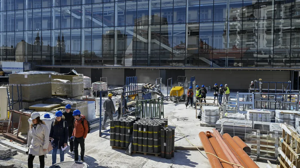 Delovi&scaron;če Center Rog, novo ustvarjalno sredi&scaron;če Ljubljane - 04.04.2023 - Ekskurzija po Ljubljani z ljubljanskim županom - //FOTO: Nik Erik Neubauer