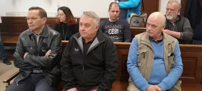 Pred štirimi leti in pol je na zatožno klop celjskega sodišča takole sedla šesterica obdolženih, na koncu sta bila na pogojno zaporno kazen obsojena dva.