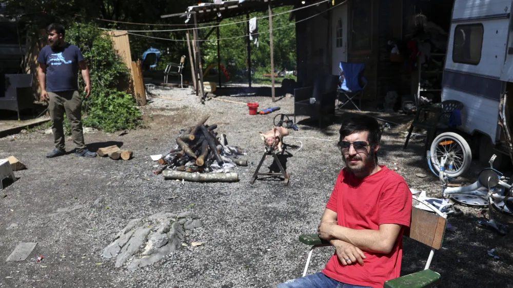 - 07.06.2023 &ndash; Romsko naselje Lepovče v občini Ribnica &ndash; romi - //FOTO: Jaka Gasar