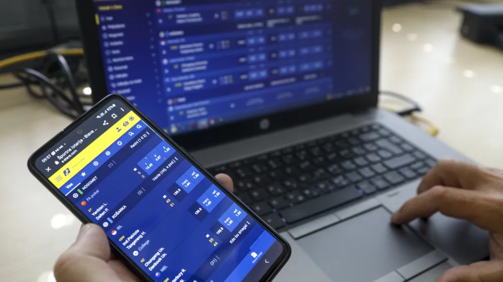 - 22.06.2023 &ndash; simbolična fotografija: &Scaron;portna Loterija, E-stave, &scaron;portne stave, //FOTO: Luka Cjuha