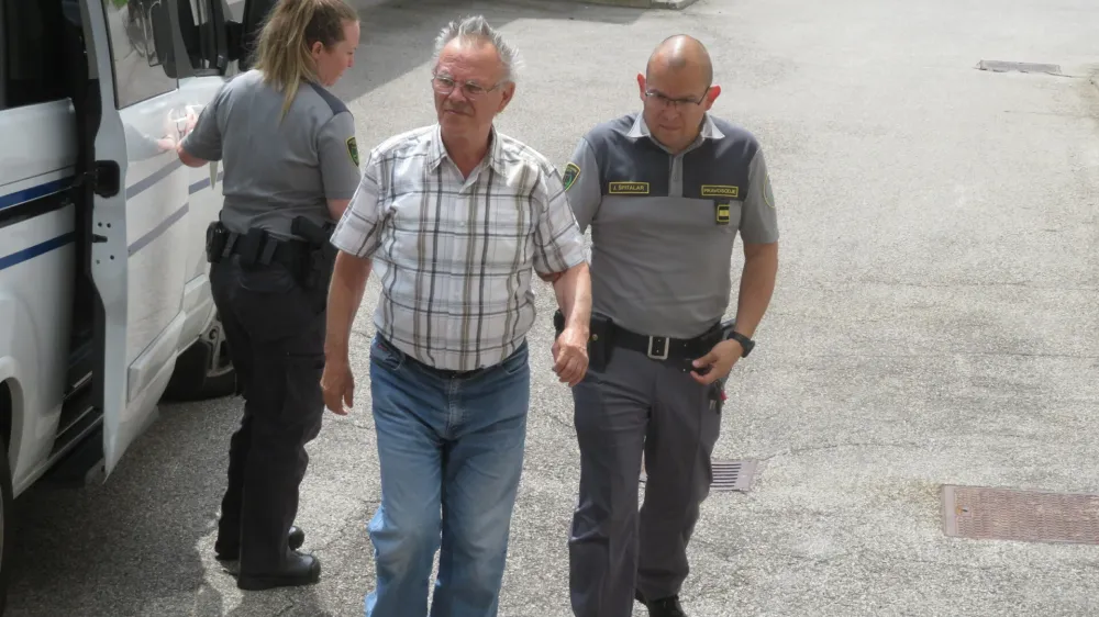 Franc &Scaron;terban, ki naj bi imel zaradi bolezni pred sabo le &scaron;e nekaj let življenja, je bil na prvem sojenju obsojen na petnajst let zapora. F Dragana Stanković