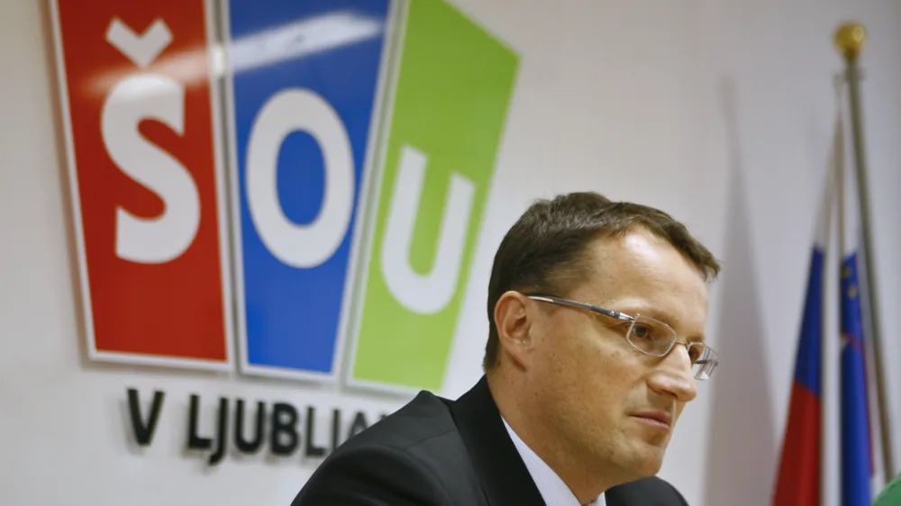 direktor &Scaron;OU v Ljubljani Andrej Klasinc - &Scaron;tudentska organizacija Univerze v Ljubljani (&Scaron;OU) in Zavod K6/4, - predstavili trenutno finančno situacije in načrte za sanacijo nastalih dolgov - K4//FOTO: Bojan Velikonja