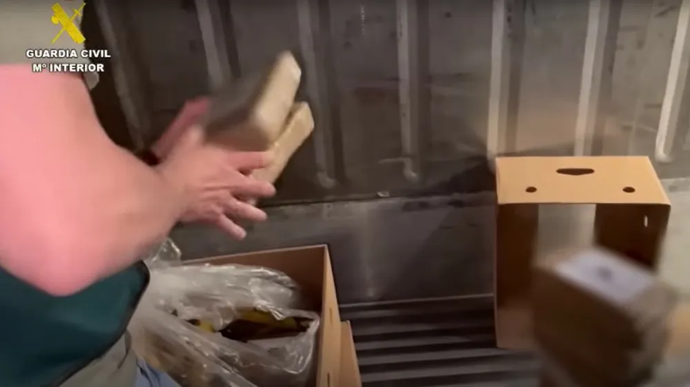 Kokain so odkrili med po&scaron;iljko banan. F Europol