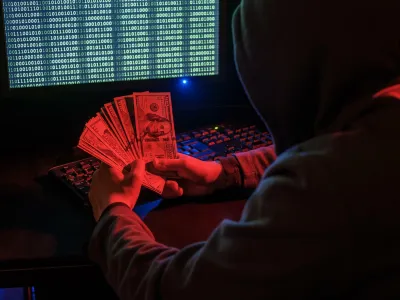 V neki tako imenovani nigerijski prevari, so goljufi žrtev o&scaron;kodovali za 73 tisoč evrov. F Reuters