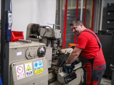 - 28.10.2022 &ndash; Zlata gazela 2022 - Podjetje PI&Scaron;EK - VITLI KRPAN, proizvodnja kmetijskih in gozdarskih strojev, d.o.o., Jazbina 9A, &Scaron;marje pri Jel&scaron;ah //FOTO: Bojan VelikonjaOPOMBA: INTERVJU ZA OBJEKTIV 2022