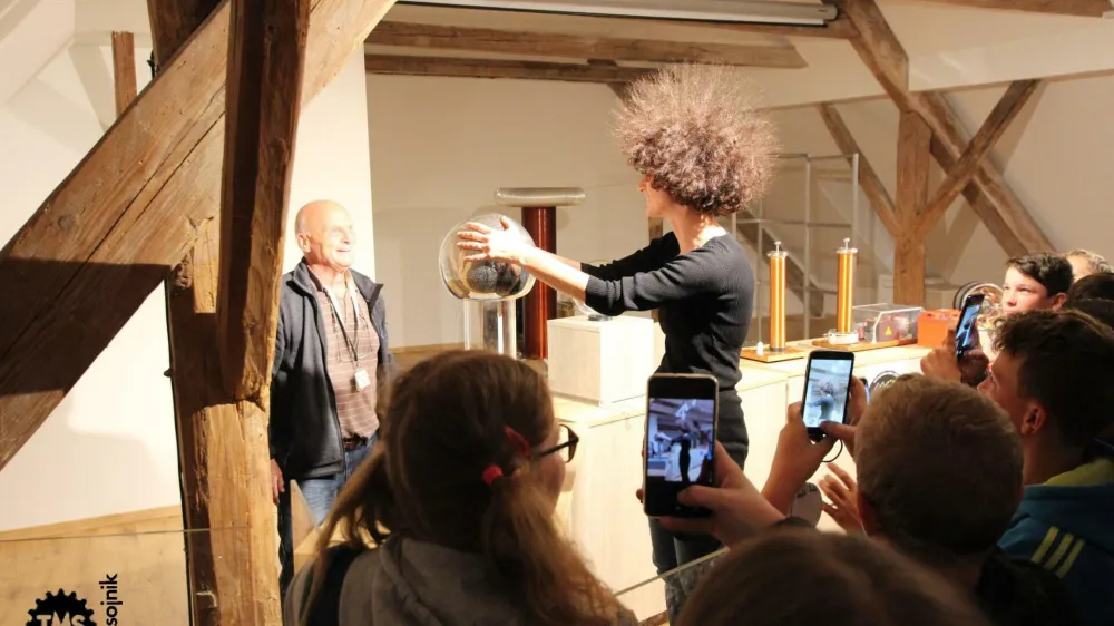 Poskusi v Tehni&scaron;kem muzeju 