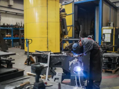 največji robot v Sloveniji- 28.10.2022 &ndash; Zlata gazela 2022 - Podjetje PI&Scaron;EK - VITLI KRPAN, proizvodnja kmetijskih in gozdarskih strojev, d.o.o., Jazbina 9A, &Scaron;marje pri Jel&scaron;ah //FOTO: Bojan VelikonjaOPOMBA: INTERVJU ZA OBJEKTIV 2022