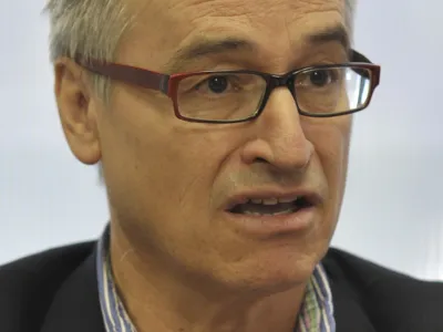 predsednik Dru&scaron;tva za zdravje srca in ožilja Slovenije prim. dr. Matija Cevc - Zavarovalna družba Adriatic Slovenica, spregovorili o poslovanju v prvih &scaron;tirih mesecih leto&scaron;njega leta, o načrtih na področju trženja in razvoja zavarovanj; uprava -  //FOTO: Tomaž Zajel&scaron;nik