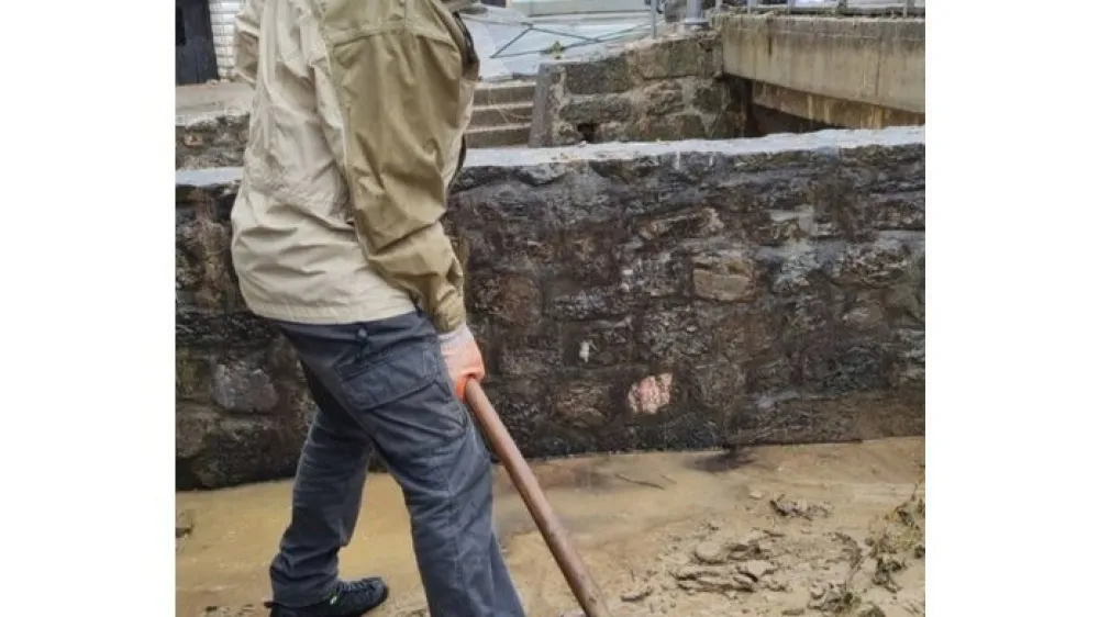 janez jan&scaron;a in neblatni čevlji