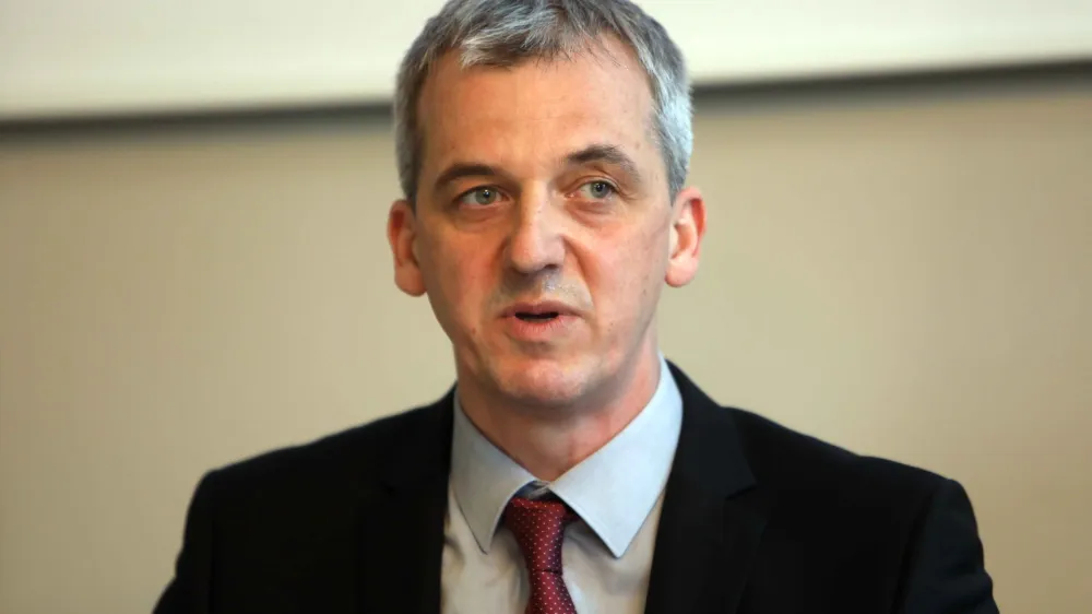 , poslovni direktor Danijel Levičar - 06.01.2022 &ndash; Družba GEN energija d.o.o. &ndash; vodstvo predstavilo rezultate in dosežke Skupine GEN v letu 2021, pa tudi načrte skupine za prihodnje obdobje, povezane z vizijo Skupine GEN za uresničitev elektroenergetskega prehoda Slovenije in investicijami v nizkoogljične vire energije: jedrsko, hidro in sončno energijo. //FOTO: Tomaž Skale