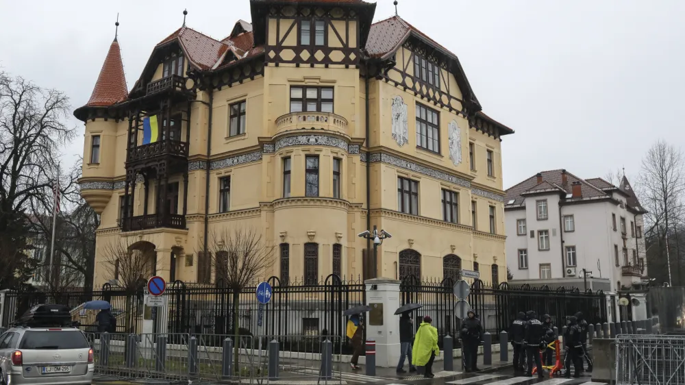 - Ameri&scaron;ka in Ruska ambasada v Ljubljani <br><br><br><br>- 25.02.2022 - Veleposlani&scaron;tvo Združenih držav Amerike (ZDA) v Sloveniji, Pre&scaron;ernova cesta 31 v Ljubljani, <br><br><br>//FOTO: Jaka Gasarr