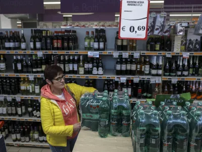 Opčine &ndash; trgovina Conad - 07.04.2023 &ndash; ITALIJA &ndash; cenej&scaron;e nakupovanje hrane čez mejo - //FOTO: Jaka Gasar