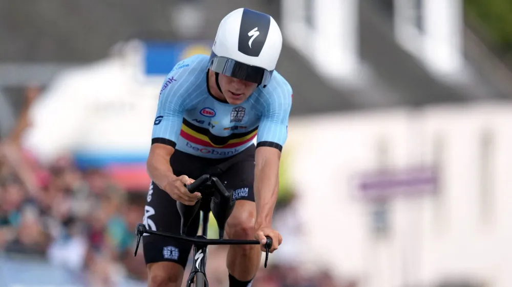 Cycling - UCI World Championships 2023 - Stirling, Scotland, Britain - August 11, 2023 Belgium's Remco Evenepoel crosses the finish line during the Men's Elite Road Individual Time Trial REUTERS/Maja Smiejkowska