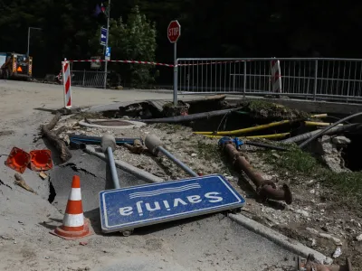 Solčava -&nbsp;Savinjska dolina -&nbsp;odpravljanje posledic poplav &ndash; sanacija &scaron;kode - Savinja<br><br>&nbsp;<br><br>&nbsp;<br><br>- 07.08.2023 &ndash; najhuj&scaron;a naravna ujma&nbsp;v&nbsp;zgodovini&nbsp;Slovenije - prizadeti dve tretjini države - ujma - poplave &ndash; zemeljski plazovi &ndash;<br><br>&nbsp;<br><br>//FOTO:&nbsp;Bojan Velikonja<br><br>