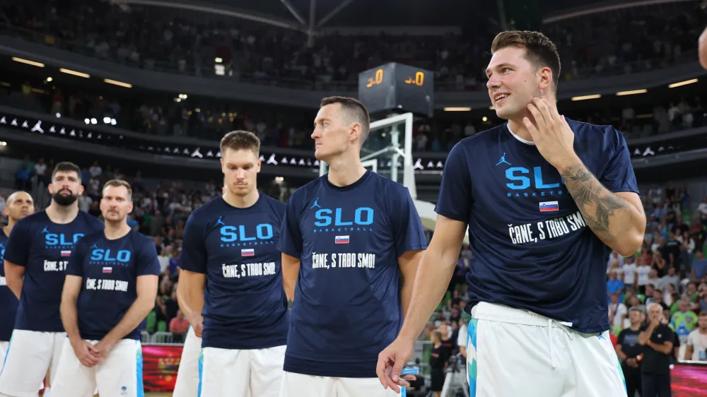 Ljubljana. Stožice. Ko&scaron;arka. Slovenija. Črna GoraLuka Dončič