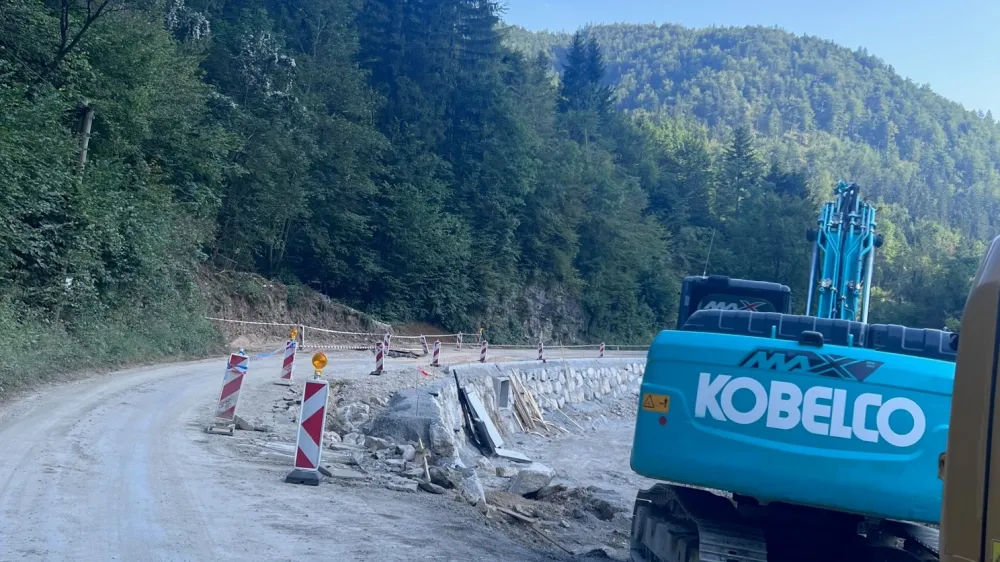 Sanacijska dela na cestnem odseku Stahovica - Kamni&scaron;ka Bistrica