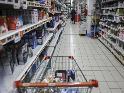 Opčine &ndash; trgovina Conad - 07.04.2023 &ndash; ITALIJA &ndash; cenej&scaron;e nakupovanje hrane čez mejo - //FOTO: Jaka Gasar