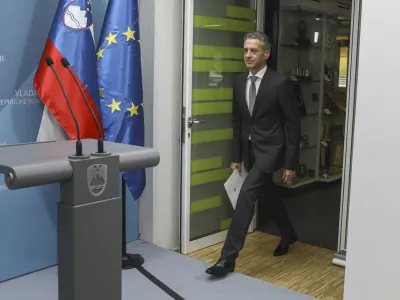 Milo&scaron; Njegoslav Milović je predsedniku vlade Robertu Golobu svetoval pri prenosu osebnega varovanja s policije neposredno na vlado.