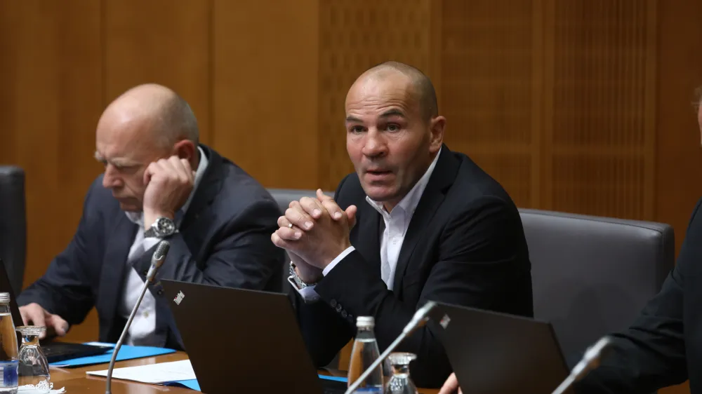 Dejan Zavec28.05.2022 - predstavitev kandidata za ministra za izobraževanje, znanost in &scaron;port Igorja Papiča pred odborom DZ za izobraževanje, znanost, &scaron;port in mladinoFOTO:Luka Cjuha