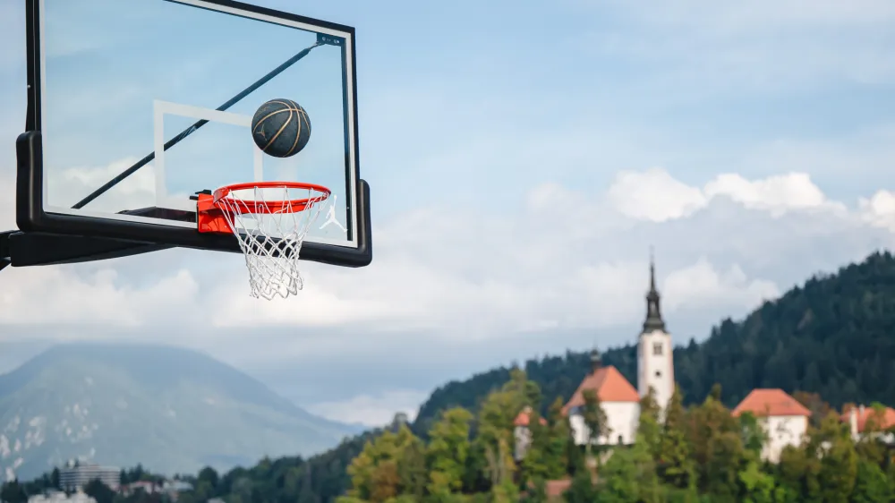 Bled.<br>Grosbasketov mednarodni turnir 3x3 za mlade Luka 2 Bled.<br>Foto: Nik Bertoncelj