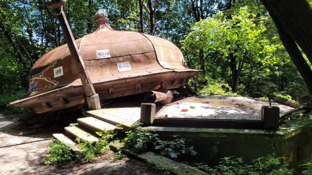 Po&scaron;kodovani paviljon pri hotelu Bellevue Foto: STA&nbsp;