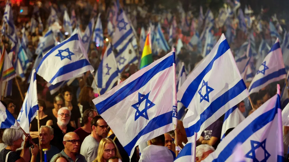 People take part in a demonstration against Israeli Prime Minister Benjamin Netanyahu and his nationalist coalition government's judicial overhaul, in Tel Aviv, Israel, September 23, 2023. REUTERS/Ammar Awad