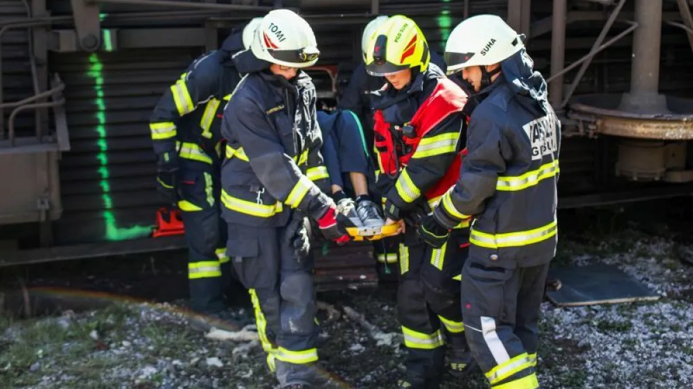  - 10.09.2022 - regijska re&scaron;evalna vaja 'Železni&scaron;ka nesreča Kranj 2022'. v organizaciji Gasilsko re&scaron;evalne službe GARS Kranj in urada za operativo Uprave RS za za&scaron;čito in re&scaron;evanje izpostave Kranj //FOTO: Bojan Velikonja