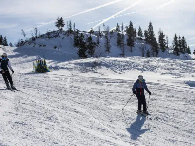 smučanje- 03.02.2023 &ndash; Smučarsko sredi&scaron;če Velika planina &ndash; zimske počitnice &ndash; smuči&scaron;če - //FOTO: Bojan Velikonja