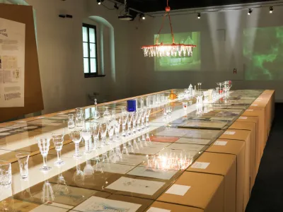 - 20.09.2023 &ndash; Muzej za arhitekturo in oblikovanje (MAO) - razstava Zakaj je vaza podobna hi&scaron;i? Od sistemskega do fantazijskega z oblikovalko Janjo Lap //FOTO: Bojan Velikonja