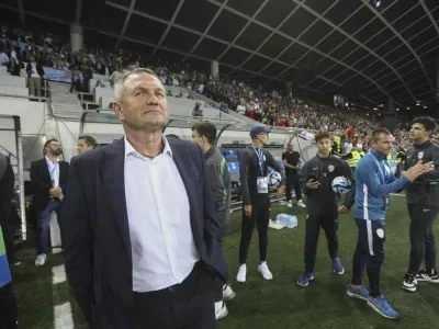 Selektor Matjaž Kek se zaveda, da je na oktobrskih dveh tekmah proti Finski in Severni Irski potrebno osvojiti &scaron;est točk, če želimo ostati v igri za nastop na evropskem prvenstvu.