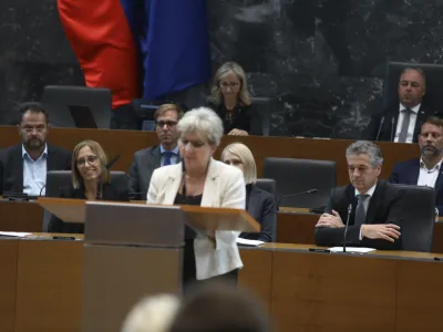 &nbsp;13.10.2023 &ndash; Državni zbor &ndash; 49.&nbsp;&nbsp;izredna seja DZ - odločali o predlogu kandidatke za novo ministrico za zdravje Valentine Prevolnik Rupel ter o predlogu za razre&scaron;itev ministrice za kmetijstvo, gozdarstvo in prehrano Irene &Scaron;inko;&nbsp;//FOTO: Luka Cjuha