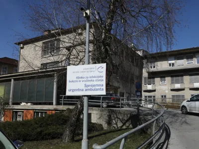 - 27.02.2020 &ndash; Infekcijska klinika v Ljubljani - UKC - sprejemna urgentna ambulanta - &scaron;otori //FOTO: Luka Cjuha.